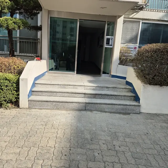 계단대리석보수 시공 사례 - 하루공사 대리석보수